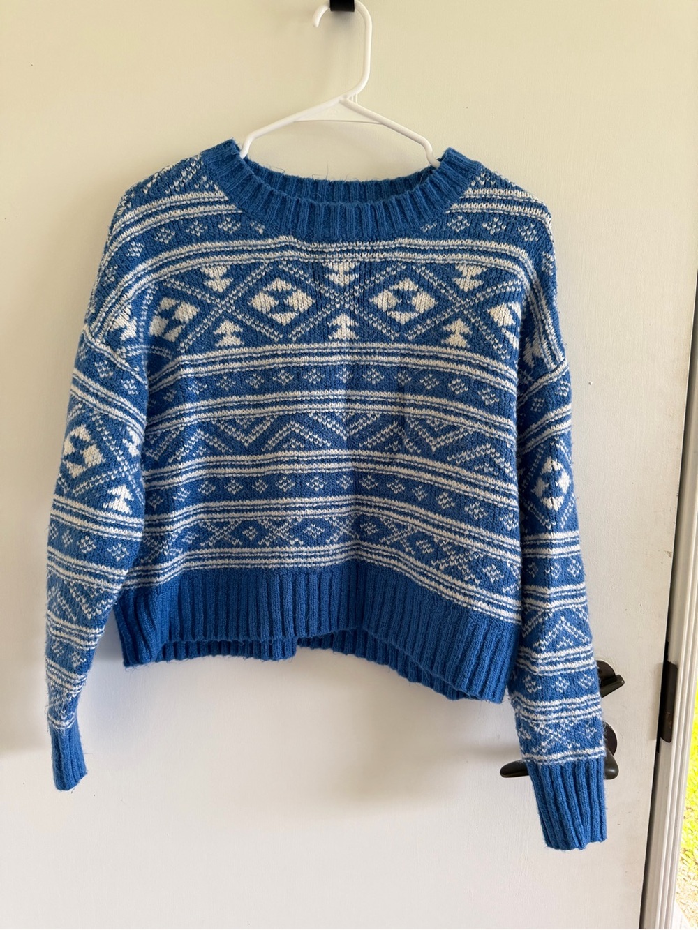American Eagle fair isle knit crew neck sweater fall cozy loungewear holidays